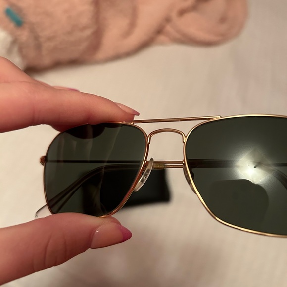Ray Ban Sunglasses - Picture 4 of 5